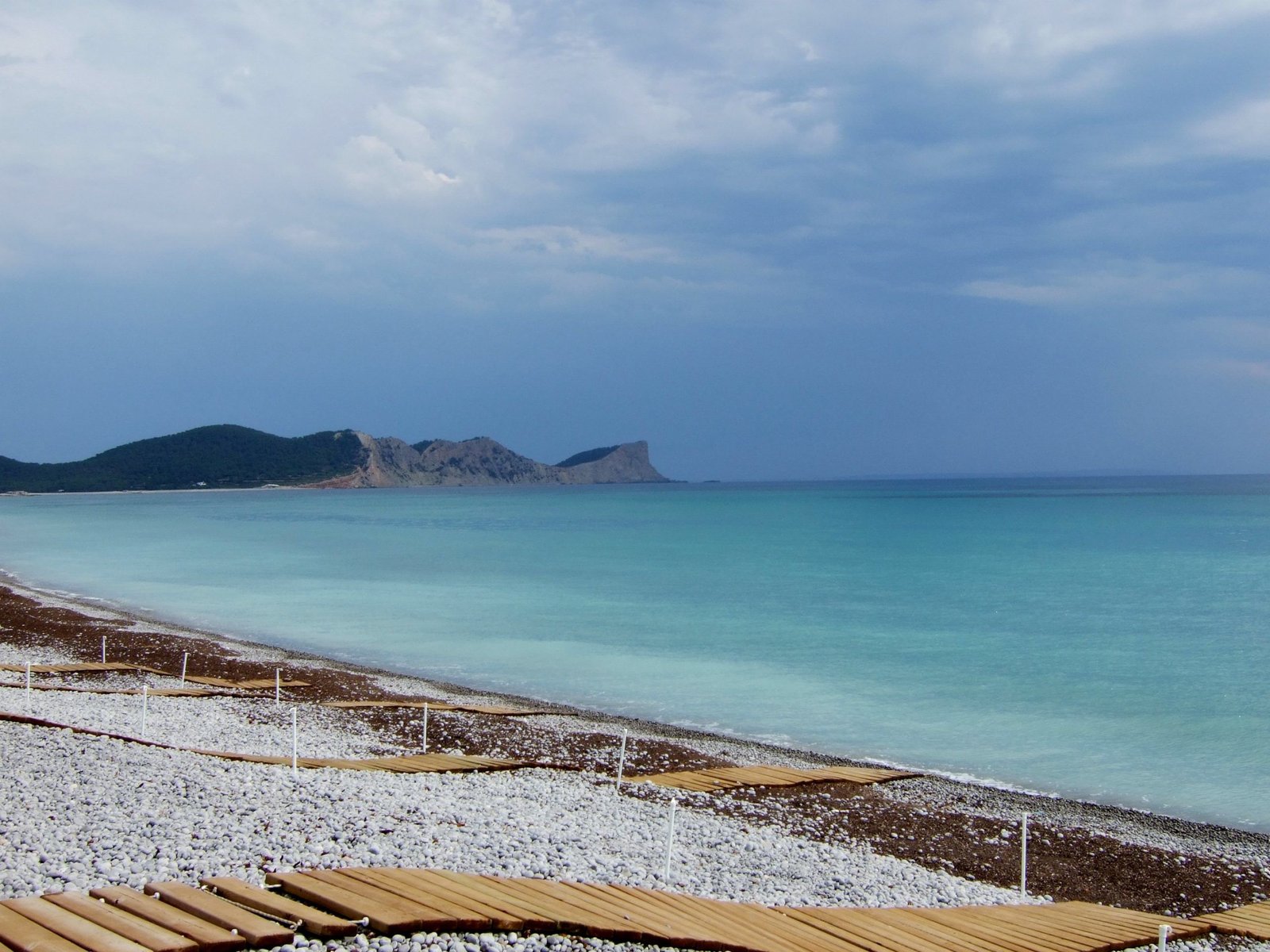 5 playas y calas vírgenes de Ibiza en las que disfrutar al máximo de la naturaleza